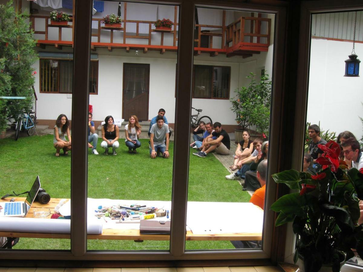 Pensiunea Amo Vălenii de Munte Extérieur photo